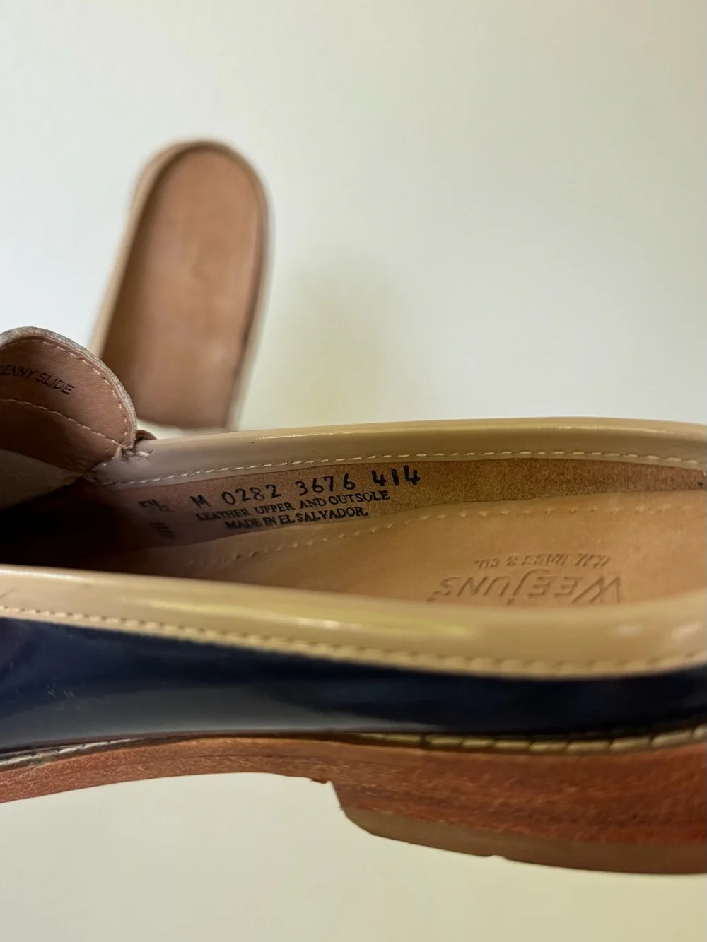 G.H. Bass & Co. Weejuns Tri-Color Diane Penny Slides, White, Tan & Navy 5.5 - Picture 9 of 10